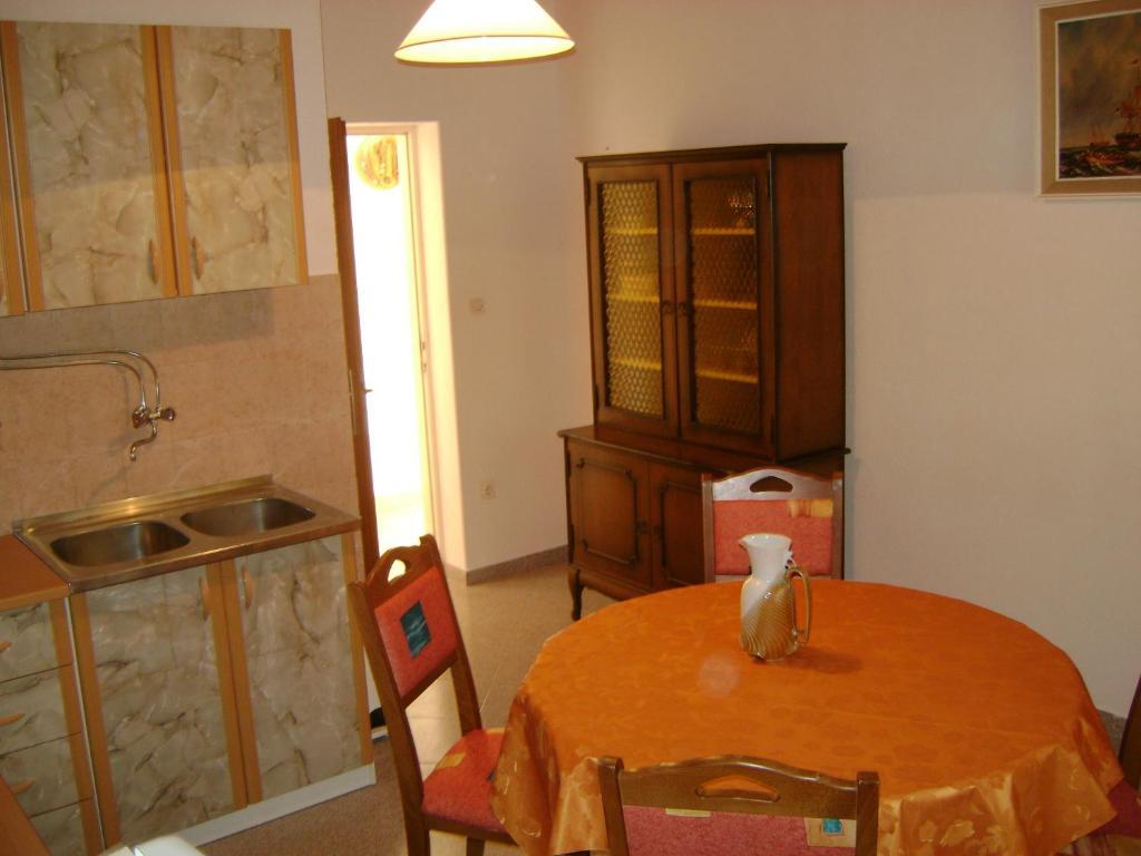 Apartments Mila Bol Kamer foto