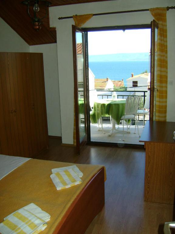 Apartments Mila Bol Kamer foto