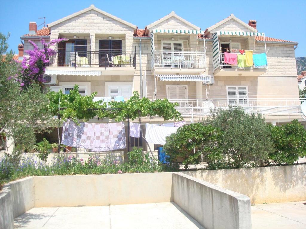 Apartments Mila Bol Kamer foto