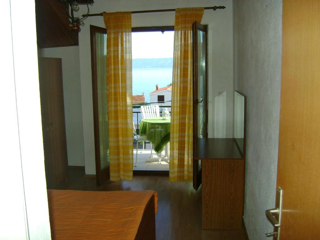 Apartments Mila Bol Kamer foto